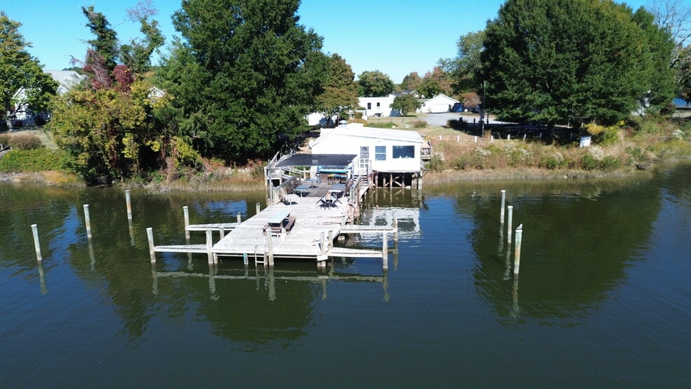 More Photos Of 38869 Morris Point Rd, Abell Restaurant For Sale