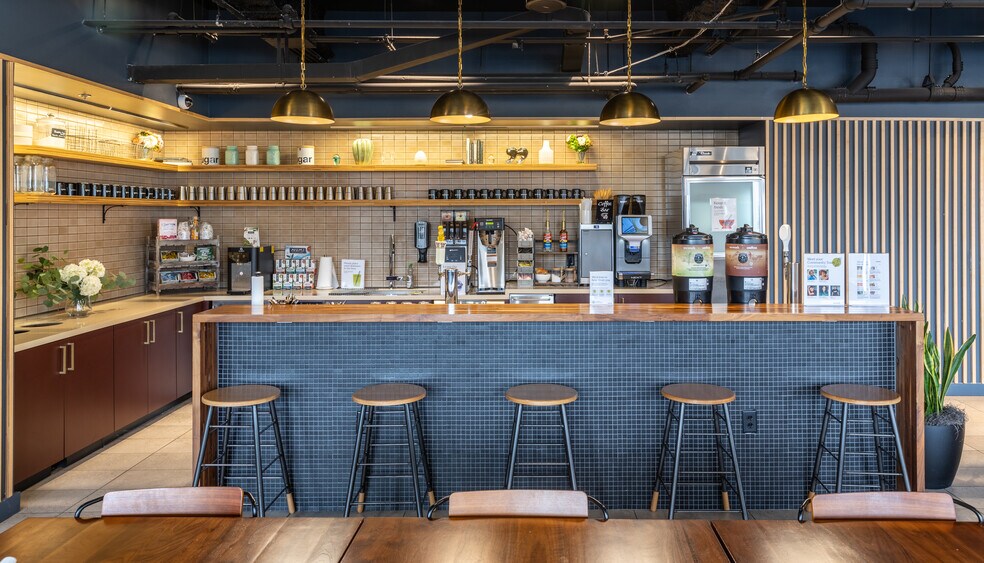 More Photos Of 1175 Peachtree St NE, Atlanta Coworking Space