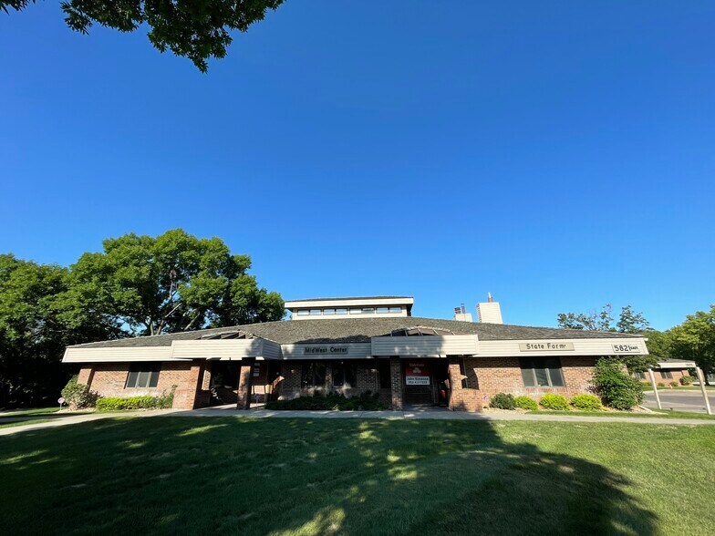 Primary Photo Of 5821 Cedar Lake Rd, Saint Louis Park Medical For Lease