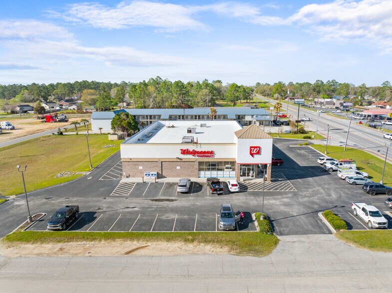 More Photos Of 730 S Lewis St, Metter Drugstore For Sale