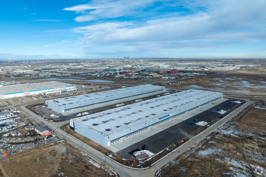 More Photos Of 68 68 St SE, Calgary Unknown For Lease