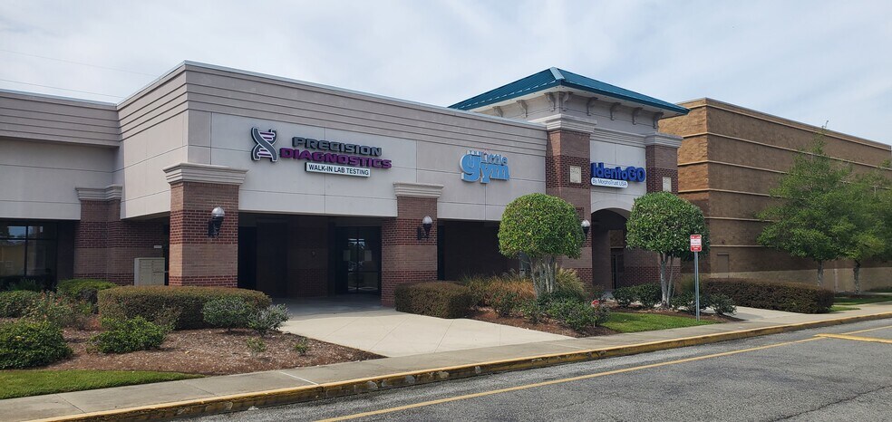 More Photos Of 4422 Ambassador Caffery Pky, Lafayette Storefront For Lease