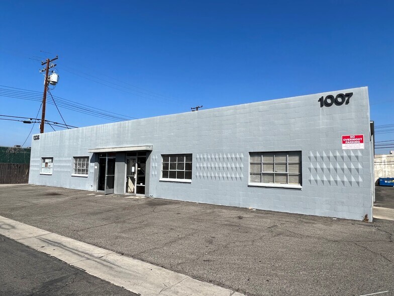 More Photos Of 1005-1007 E Raymond Way, Anaheim Manufacturing For Lease