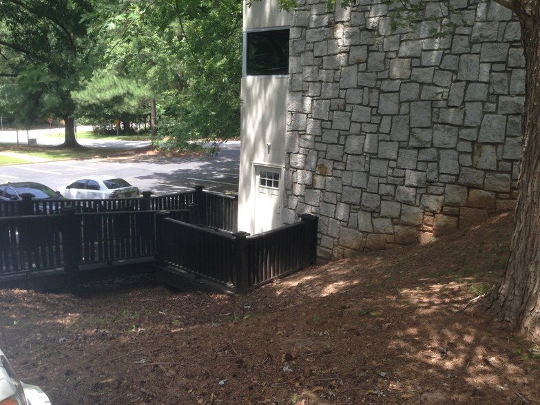 More Photos Of 3700 Longview Dr, Chamblee Loft Creative Space For Sale