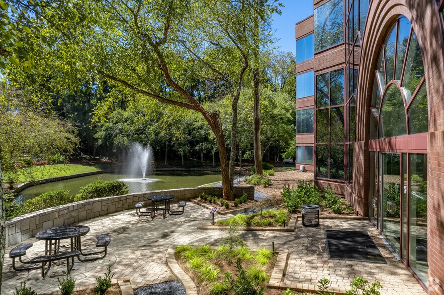 More Photos Of 1165 Northchase Pky SE, Marietta Office For Lease