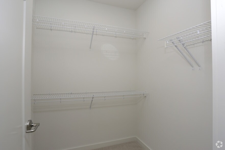 More Photos Of 174 E Main St, Spartanburg Apartments For Lease