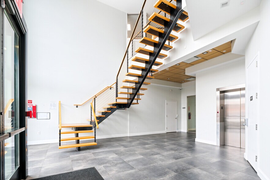 More Photos Of 33-53 62nd St, Woodside Warehouse For Lease