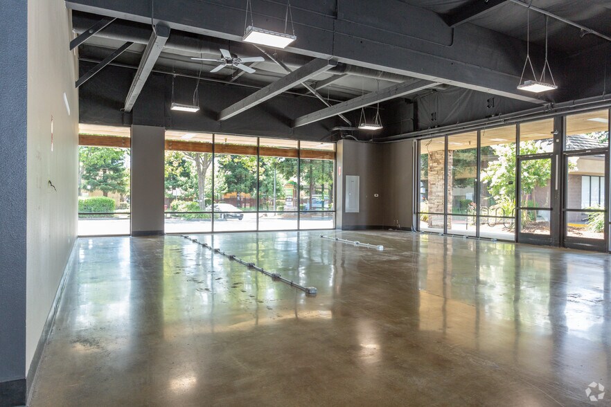 9411045 Alamo Dr, Vacaville, CA 95687 For Lease