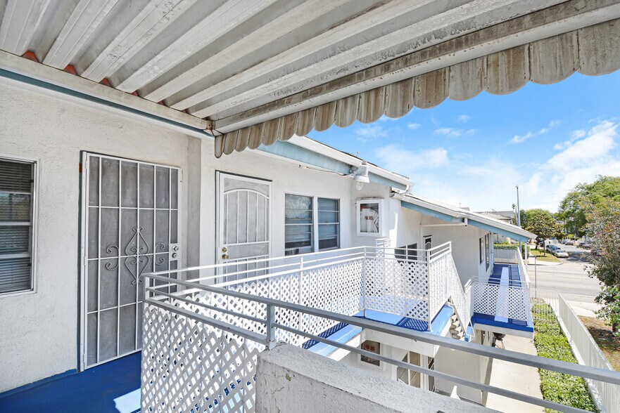 More Photos Of 1649 S La Brea Ave, Los Angeles Apartments For Sale