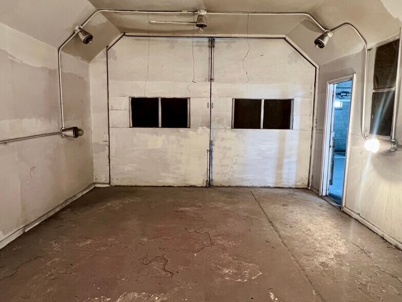 More Photos Of 524 Warren St, Thermopolis Industrial For Sale