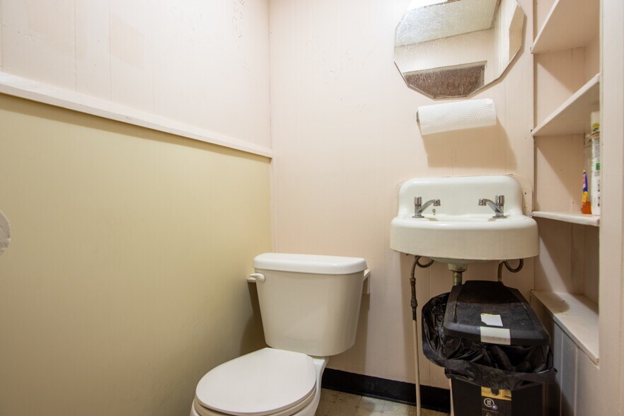 More Photos Of 263 Como Rd, Lake Como Specialty For Sale