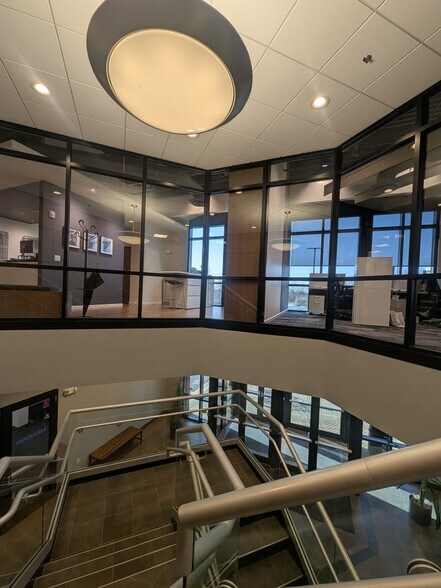 More Photos Of 3900 McCarty Ln, Lafayette Office For Sale
