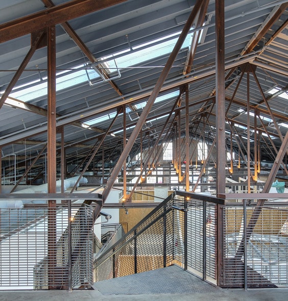 More Photos Of 500 E Davie St, Raleigh Restaurant For Lease