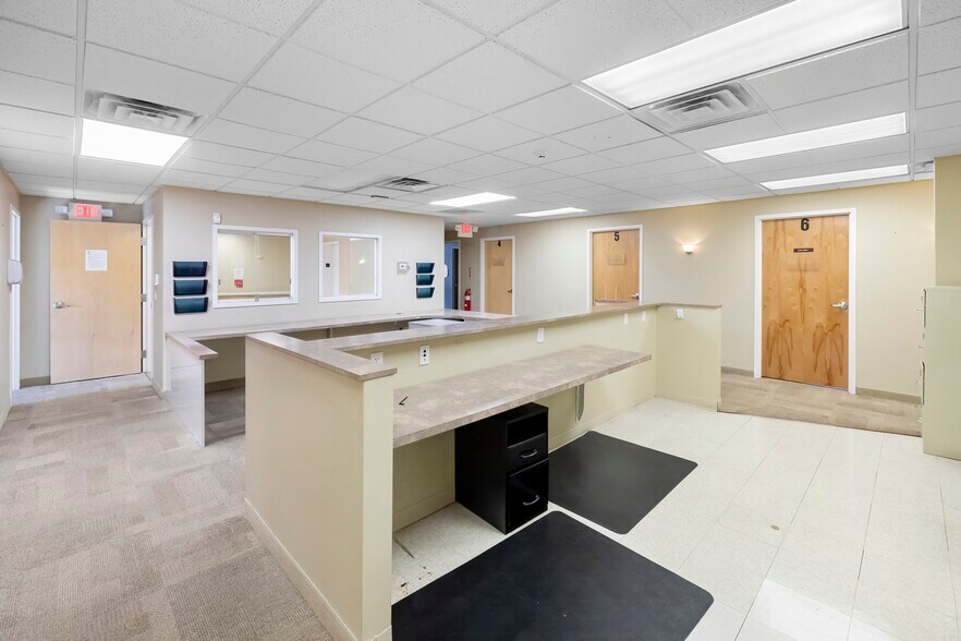 More Photos Of 1027 Pompton Ave, Cedar Grove Medical For Lease