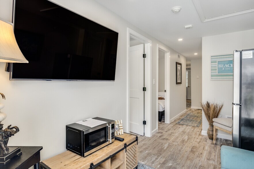 More Photos Of 1861 Main St, Brewster Hospitality For Sale