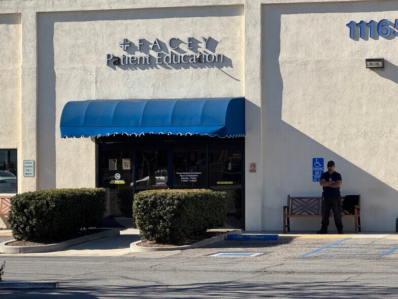 More Photos Of 11155-11165 Sepulveda Blvd, Mission Hills Medical For Sale