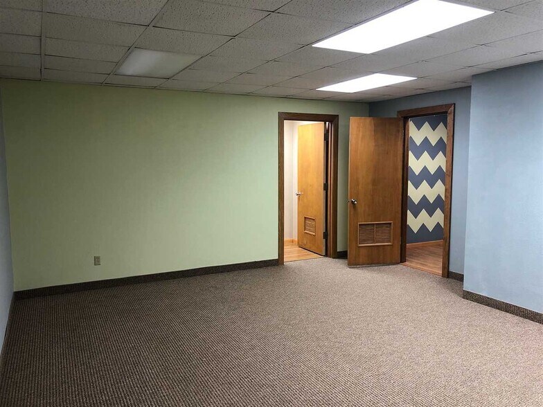 More Photos Of 315 Main St S, Minot Medical For Sale