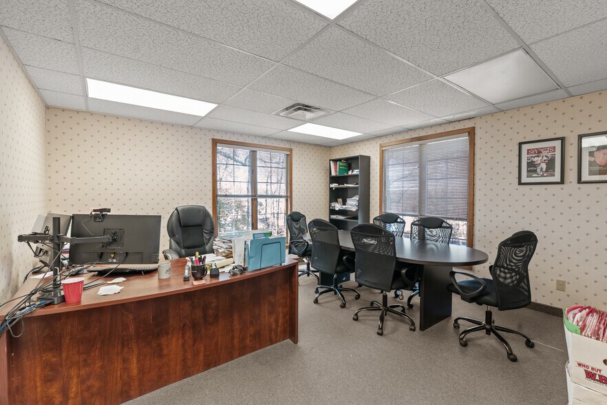 More Photos Of 33 College Hill Rd, Warwick Apartments For Lease