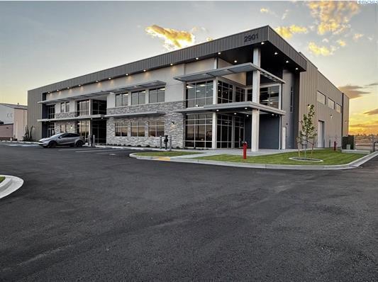 More Photos Of 2901 Rickenbacker Dr, Pasco Airplane Hangar For Lease