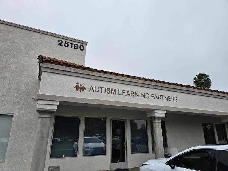 More Photos Of 25190 Hancock Ave, Murrieta Office For Lease