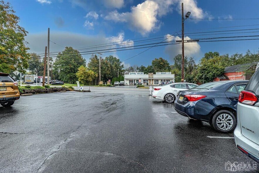 More Photos Of 36 John Ringo Rd, Ringoes Restaurant For Lease