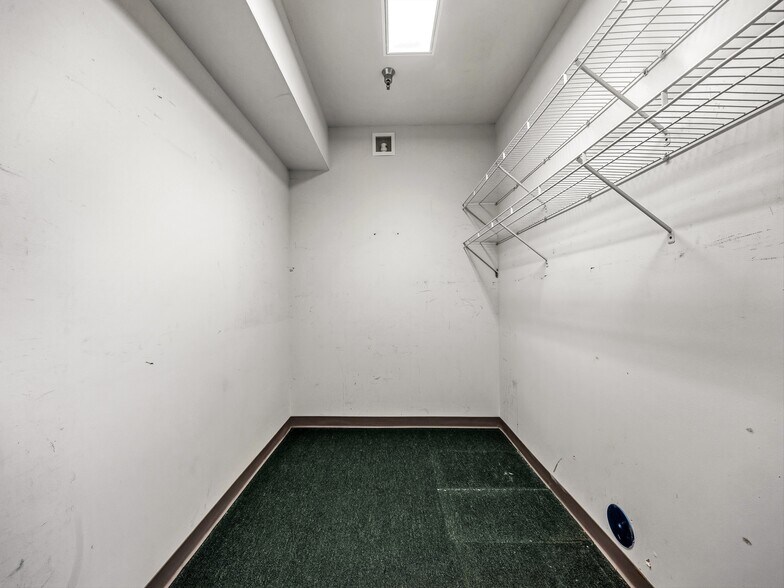 More Photos Of 64 Clingman Ave, Asheville Office For Sale