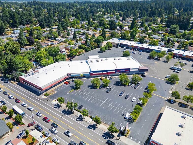 More Photos Of 12203-12434 NE Gilsan St, Portland Unknown For Lease