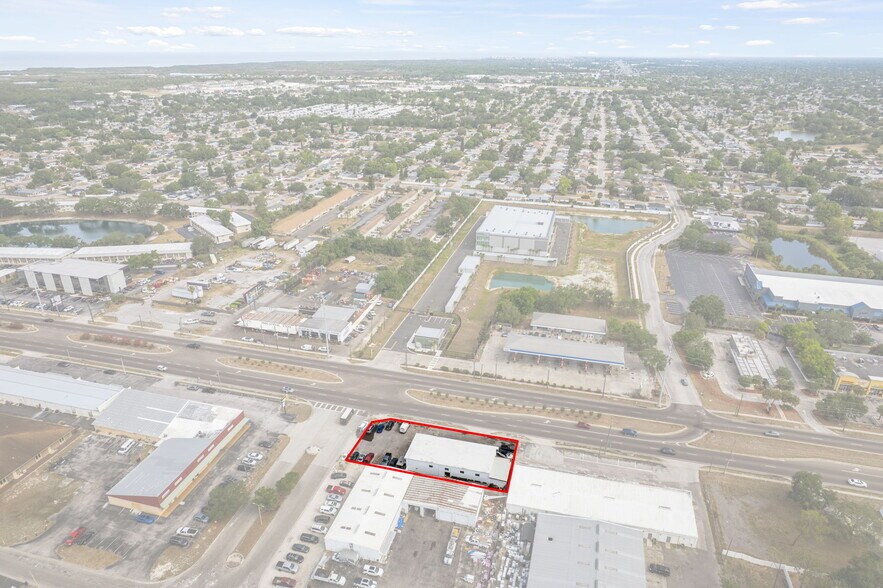 More Photos Of 6826 Ridge Rd, Port Richey Auto Repair For Sale