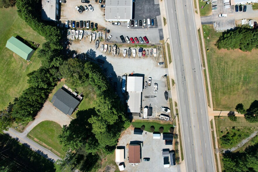 More Photos Of 6895 Highway 9, Inman Auto Repair For Sale