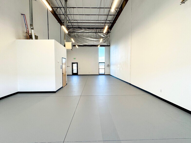 More Photos Of 3540 Highway 52, Frederick Flex For Lease