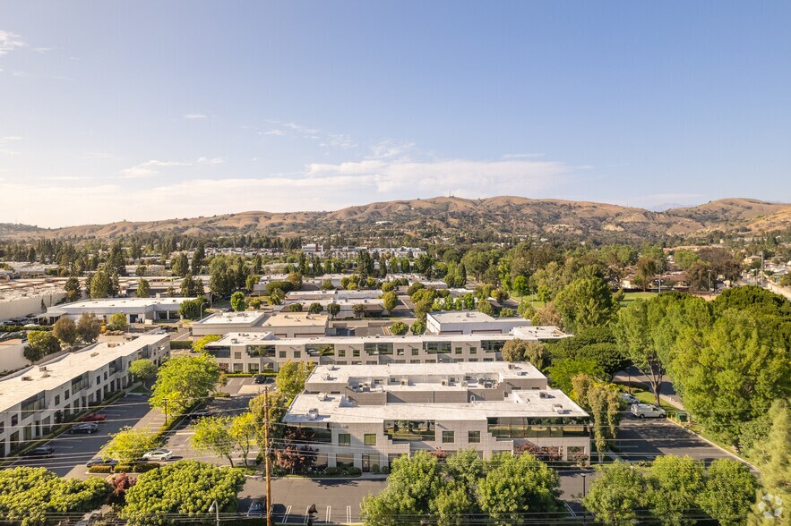 More Photos Of 471 W Lambert Rd, Brea Unknown For Lease