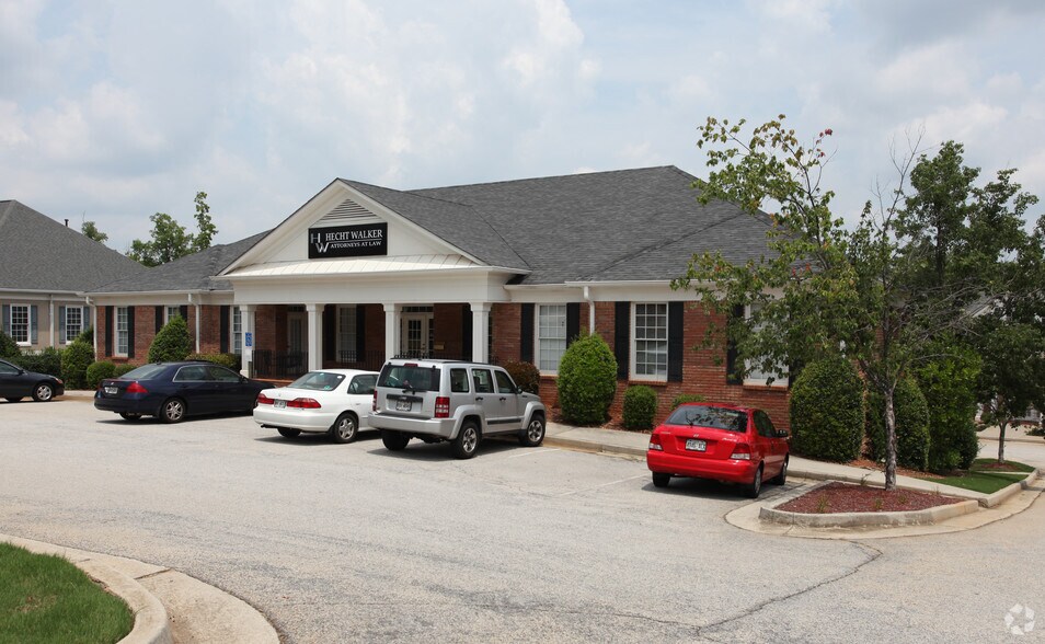 Primary Photo Of 205 Corporate Center Dr, Stockbridge Office For Lease