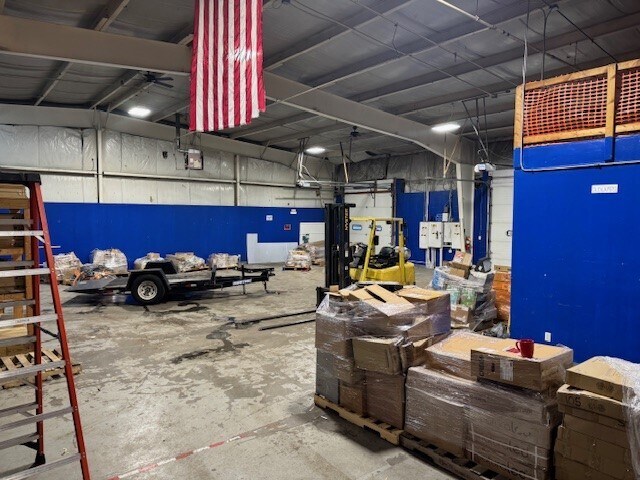 Primary Photo Of 5201 W 46th St, Indianapolis Light Distribution For Sale