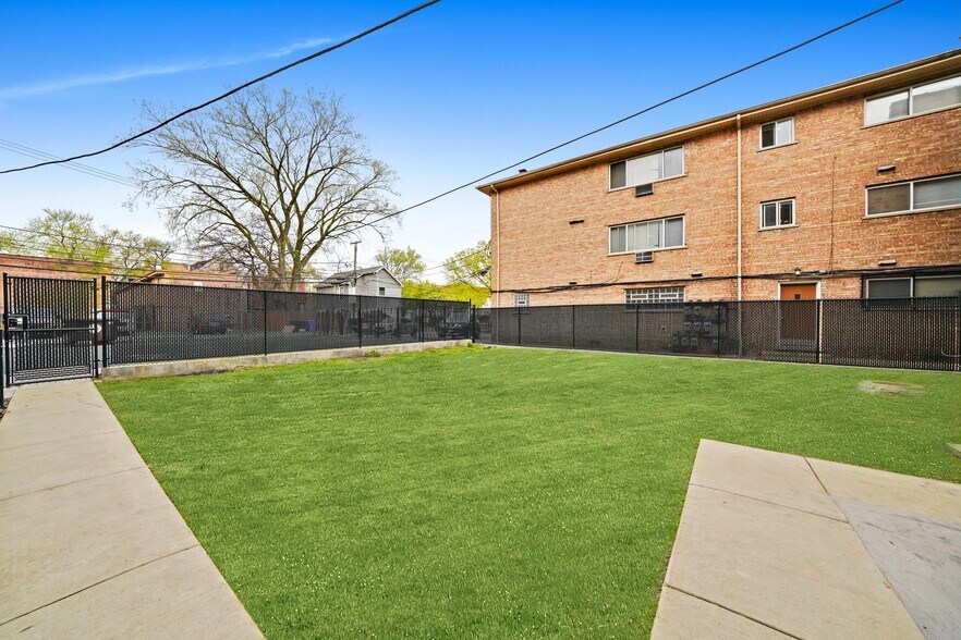 More Photos Of 7006 S Cregier, Chicago Apartments For Sale