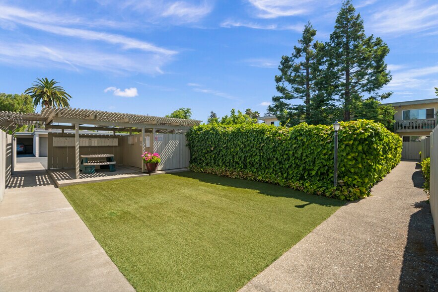 More Photos Of 3515 Chestnut Ave, Concord Apartments For Sale