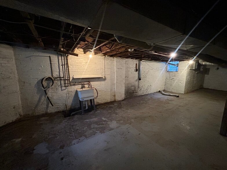More Photos Of 4309 Clinton Ave, Cleveland Apartments For Sale