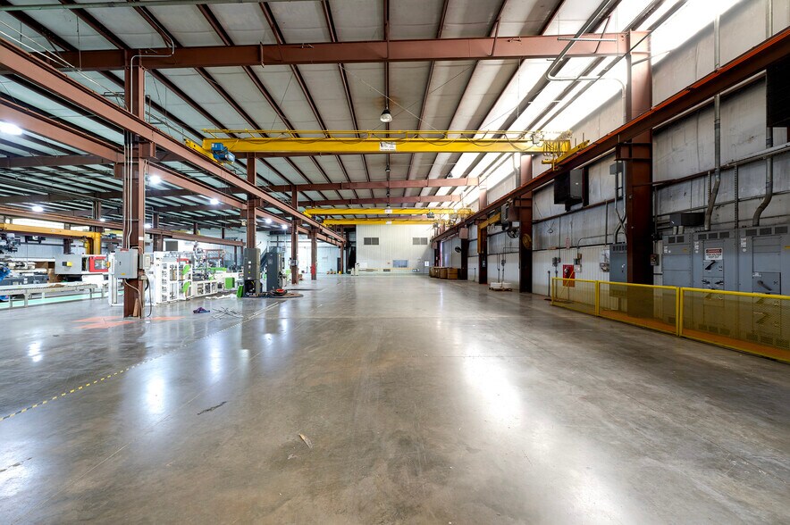 More Photos Of 11939 Aldine Westfield Rd, Houston Manufacturing For Lease