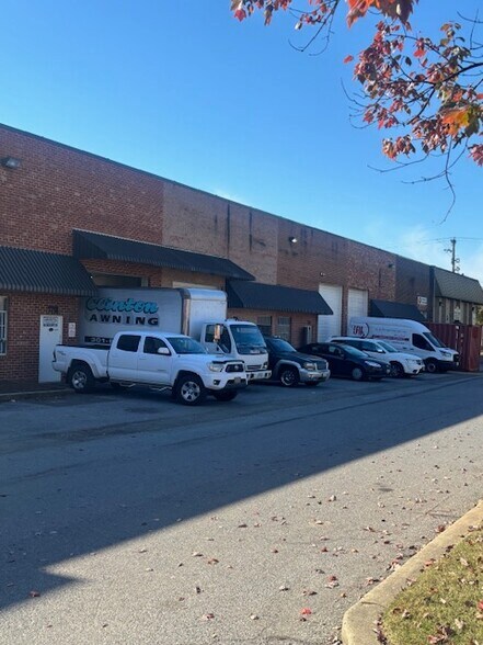More Photos Of 7708-7732 Old Alexandria Ferry Rd, Clinton Warehouse For Lease