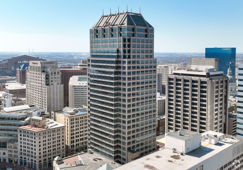 More Photos Of 10 W Market St, Indianapolis Office For Lease