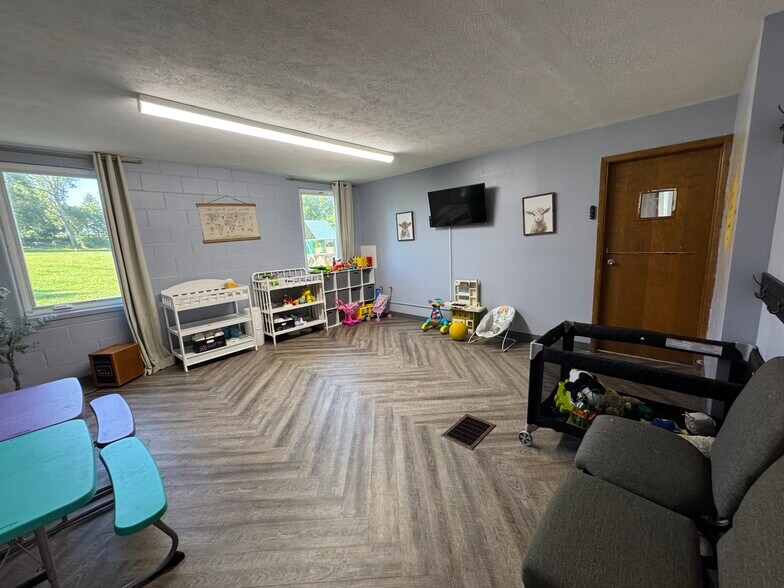 More Photos Of 2100 S 51st St, Omaha Religious Facility For Sale