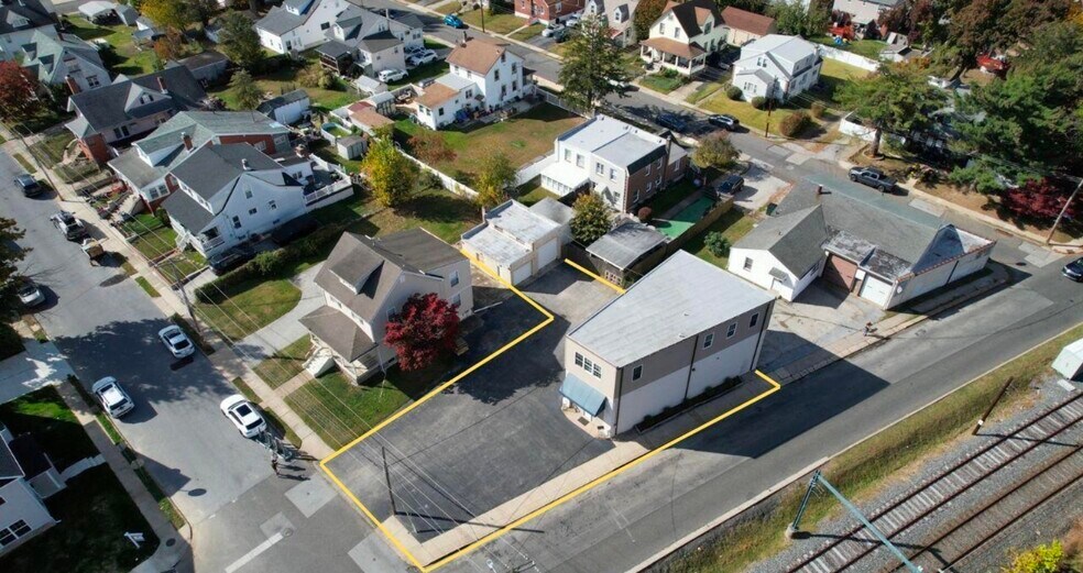 More Photos Of 800 Woodlawn Ave, Collingdale Light Manufacturing For Sale