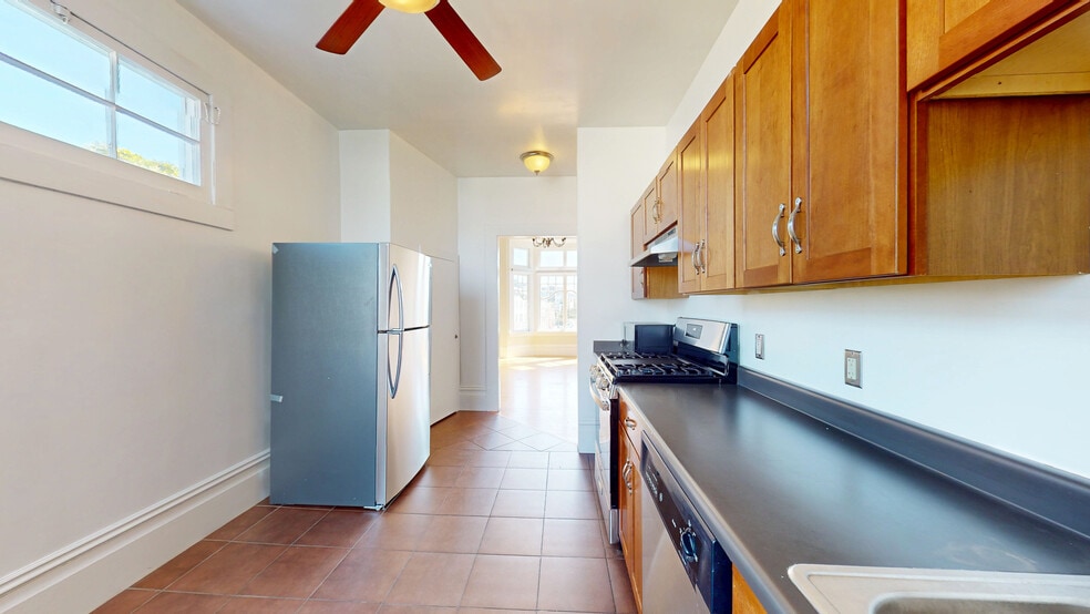 More Photos Of 3318-3320 22nd St, San Francisco Apartments For Sale