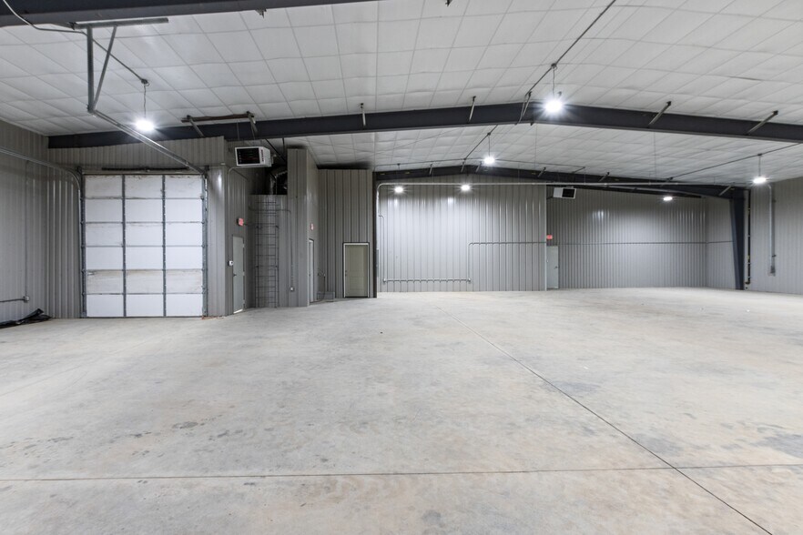 More Photos Of 5824 New Nashville Hwy, Murfreesboro Warehouse For Sale