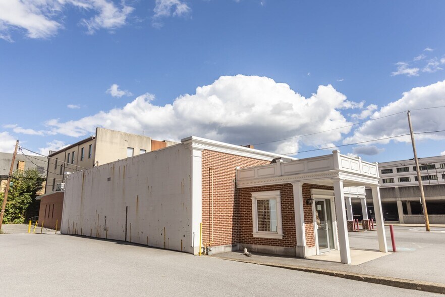 More Photos Of 142 Walnut St, Johnstown Bank For Sale