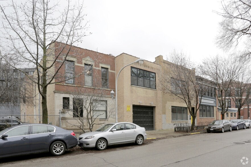 More Photos Of 2035-2043 W Wabansia Ave, Chicago Loft Creative Space For Lease