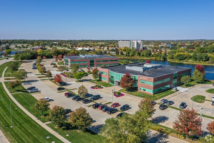 More Photos Of 6601 Westown Pky, West Des Moines Medical For Lease