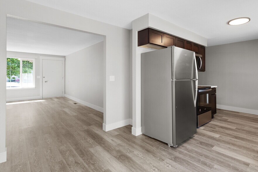 More Photos Of 201-307 Trees Ct, Silverton Apartments For Sale