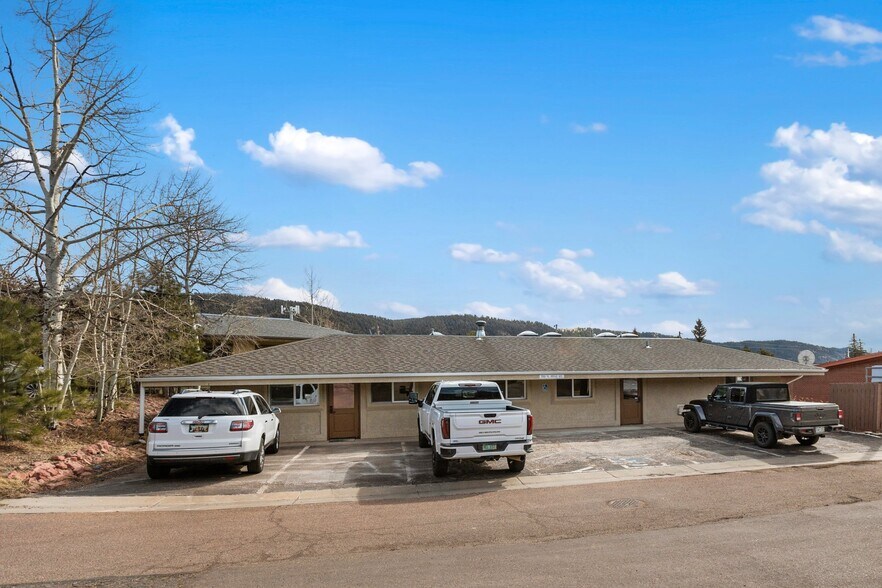 More Photos Of 350 N Pine St, Woodland Park Medical For Sale