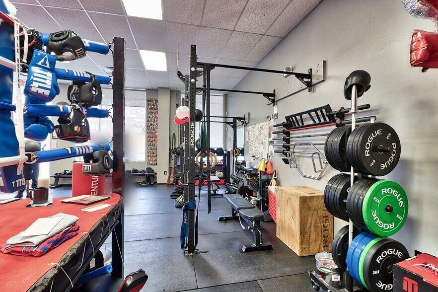 More Photos Of 524 Wolcott Rd, Wolcott Storefront Retail Office For Lease