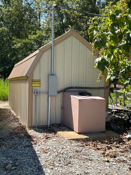 More Photos Of 141 County Road 851, Elizabeth Hotel For Sale